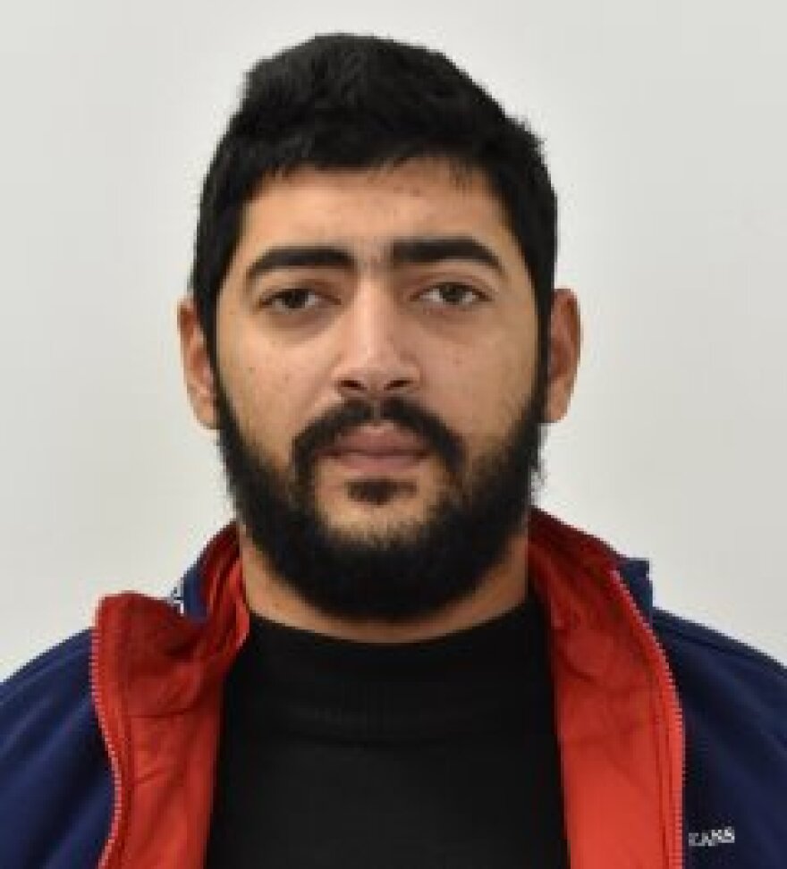 Στη δημοσιότητα οι φωτογραφίες των κακοποιών που είχαν «ρημάξει» καφέ και εστιατόρια