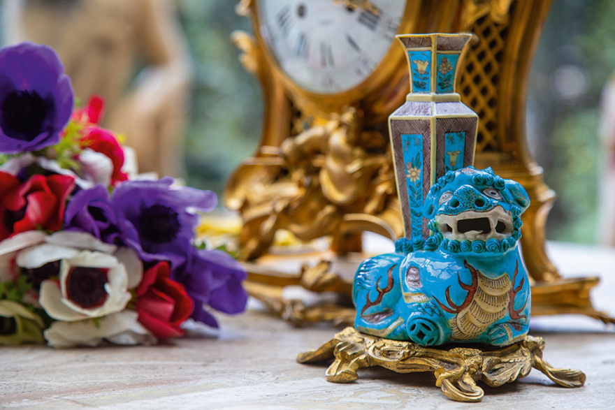 Το coffee table book του Γιώργου Ντάβλα: Θεατρικά θεματικά τραπέζια, με αναφορές σε 90 όπερες