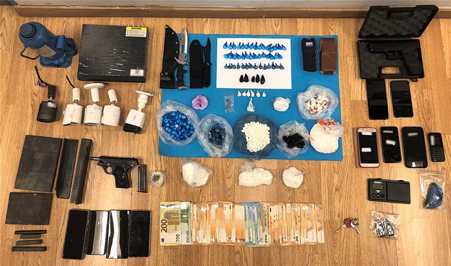 Άρση απορρήτου για 500 τηλέφωνα των επώνυμων πελατών του κυκλώματος κοκαΐνης