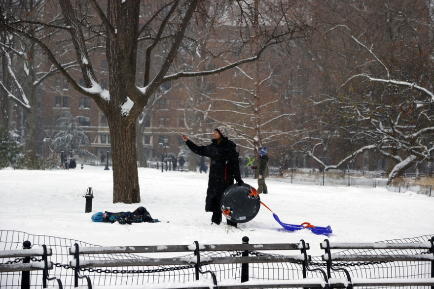 «Ντύθηκε» στα «λευκά» η Νέα Υόρκη - Χιονοθύελλα έπληξε τις βορειοανατολικές των ΗΠΑ