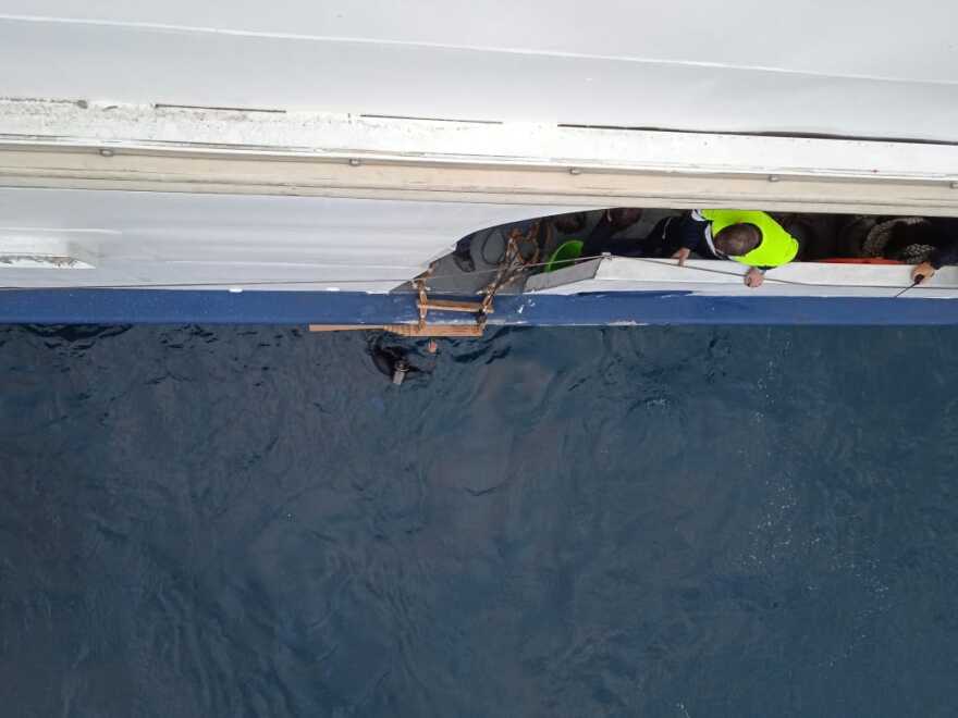 Περιπέτεια για τους επιβάτες του «Power Jet» έπειτα από βλάβη στις προπέλες