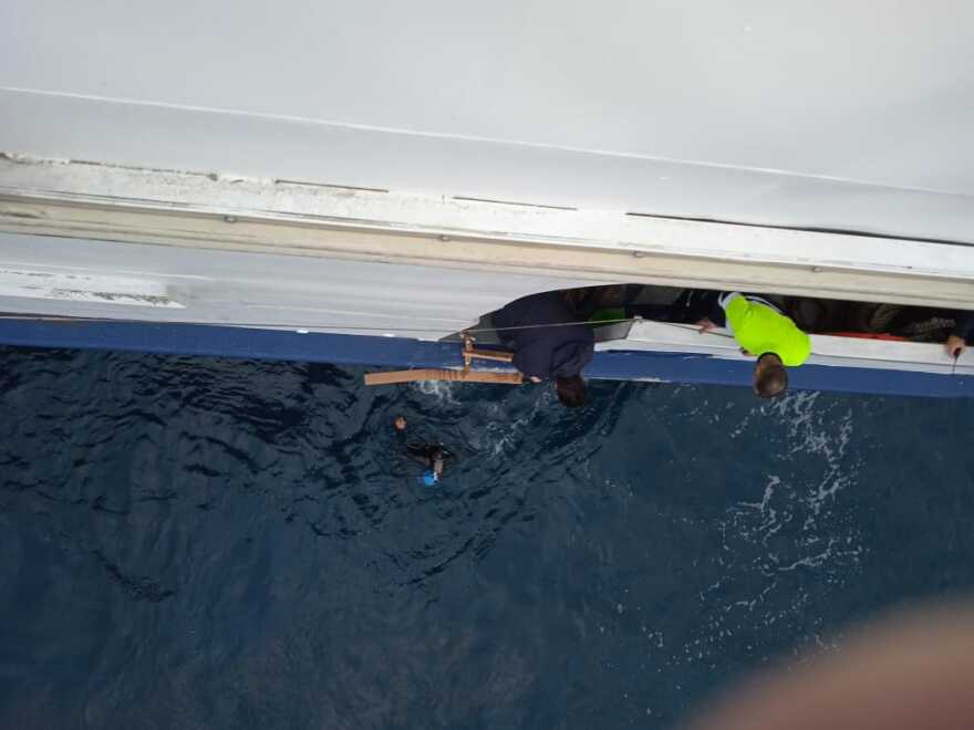 Περιπέτεια για τους επιβάτες του «Power Jet» έπειτα από βλάβη στις προπέλες