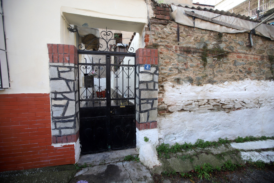 Δολοφονία στη Θεσσαλονίκη: Στον εισαγγελέα γιαγιά και σύντροφος - 12 και 14 ετών οι δράστες