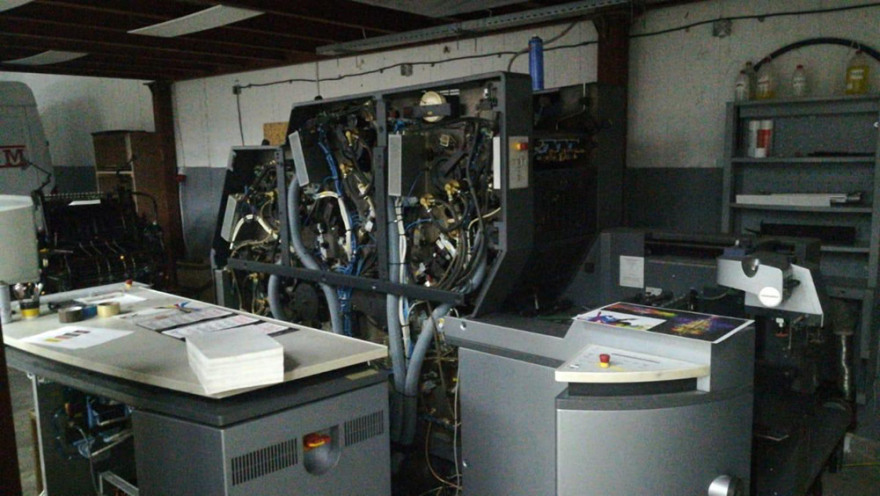 Χτύπημα της Αστυνομίας σε παράνομα εργοστάσια καπνού και τσιγάρων - Είχαν τυπογραφείο και στόλο φορτηγών