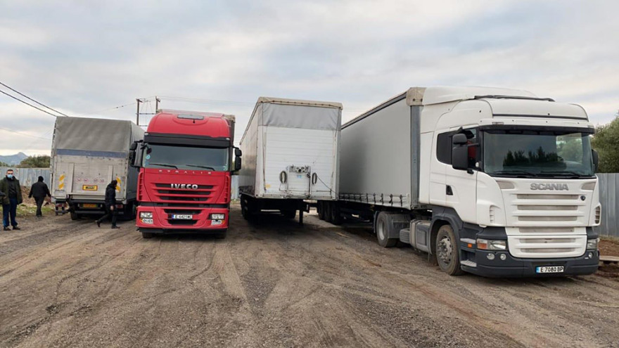 Χτύπημα της Αστυνομίας σε παράνομα εργοστάσια καπνού και τσιγάρων - Είχαν τυπογραφείο και στόλο φορτηγών