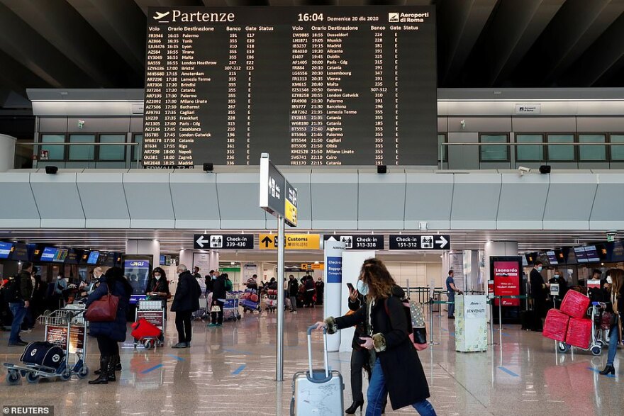 Βρετανία: Έκτακτη σύσκεψη της COBRA υπό τον πρωθυπουργό για να εξεταστούν ο εφοδιασμός και οι εξαγωγές 