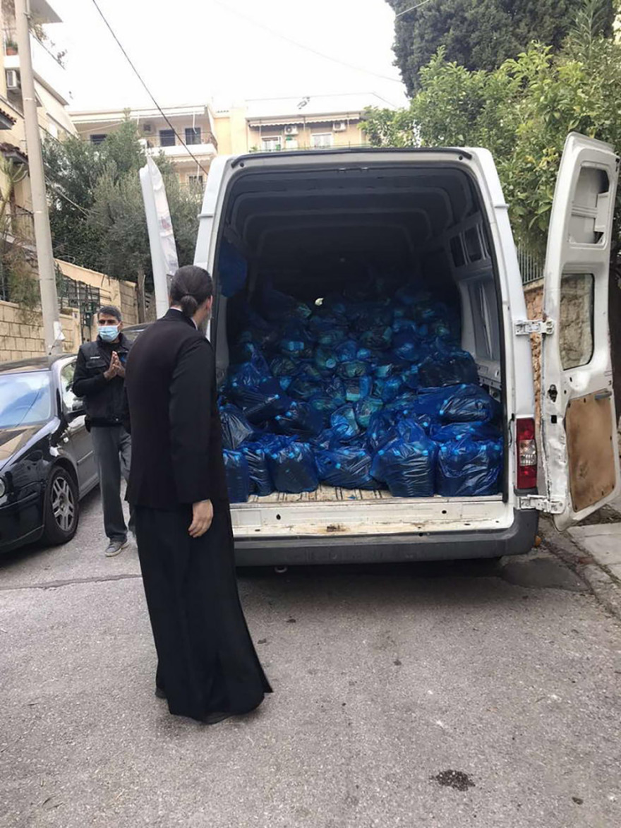 «Δέματα αγάπης» από τον Μητροπολίτη Νέας Ιωνίας Γαβριήλ 