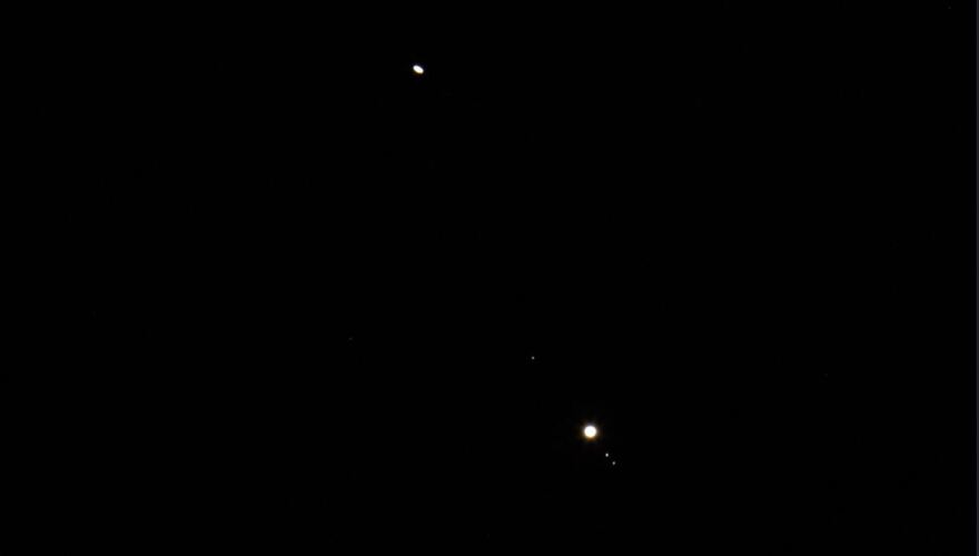 «Αστέρι της Βηθλεέμ»: Εικόνες από διάφορα σημεία του πλανήτη