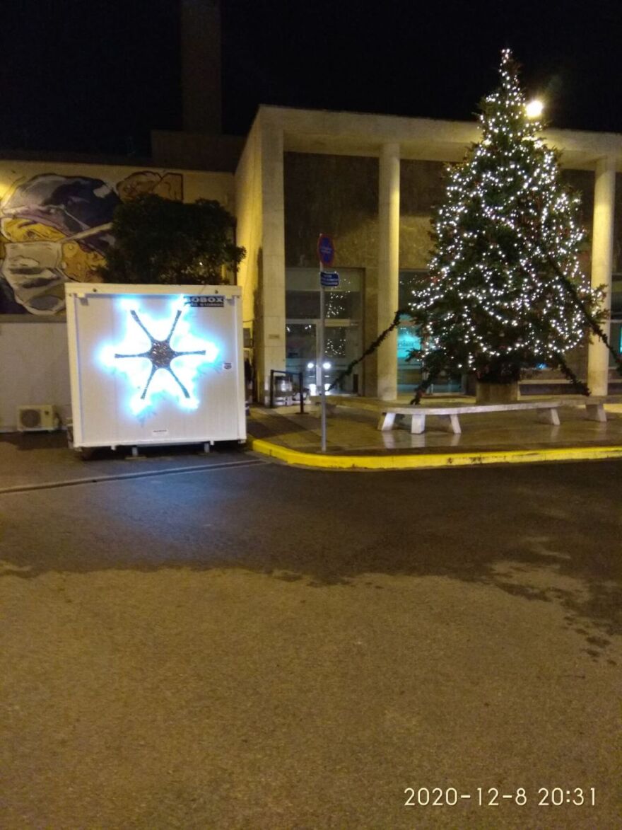 Γιάννης Παλαιοχωρινός: Ποιος είναι ο «Mr. Christmas» που υπογράφει τον ολοκαίνουριο στολισμό της Αθήνας