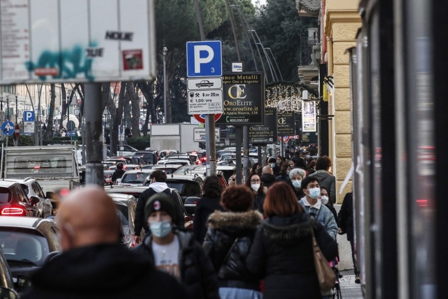 Μποτιλιαρίσματα και στην Ιταλία - «Κόκκινη ζώνη» από αύριο στις 5 το πρωί ολόκληρη η χώρα