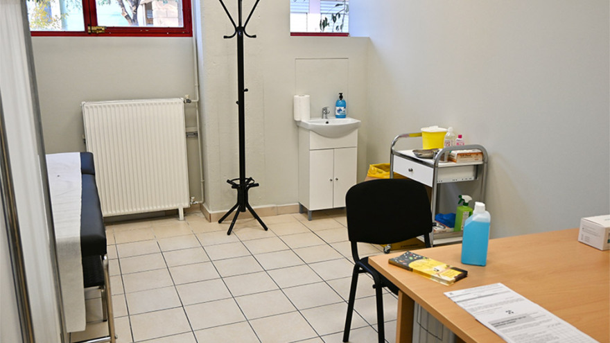 Εμβόλιο για τον κορωνοϊό: Το protothema.gr στο εμβολιαστικό κέντρο Ιλίου - Πώς θα γίνεται η διαδικασία