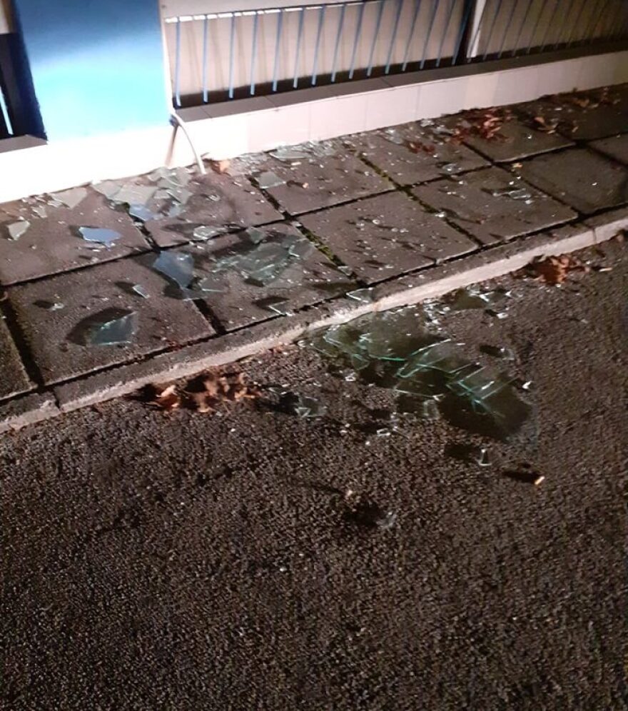 Θεσσαλονίκη: Επίθεση με πέτρες στα γραφεία του «Γ.Σ. Ηρακλής»