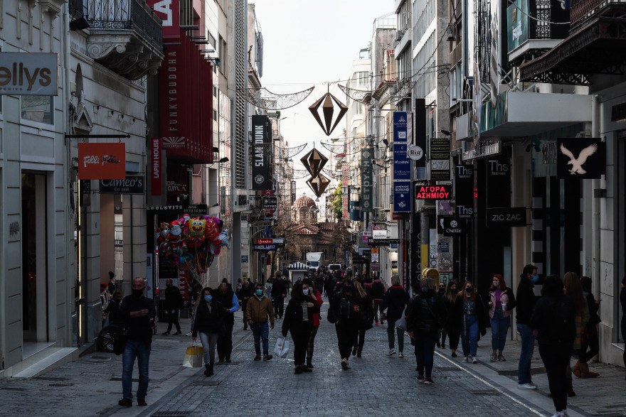 Κίνηση με... click away στη χριστουγεννιάτικη αγορά - Πώς θα κινηθείτε, πού έχει μποτιλιάρισμα