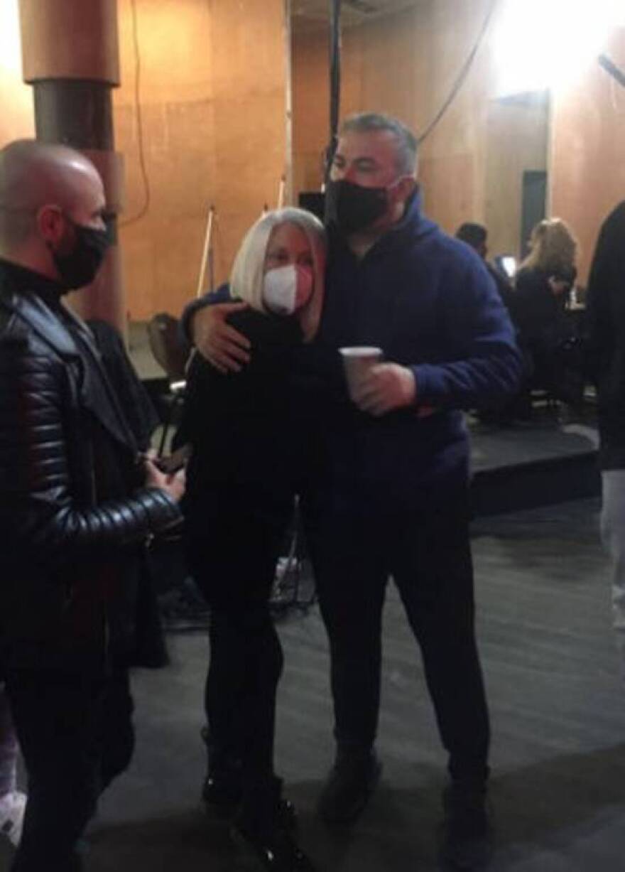 Κορομηλά - Ρέμος: Backstage εικόνες από τις ετοιμασίες για το Πρωτοχρονιάτικο σόου του MEGA