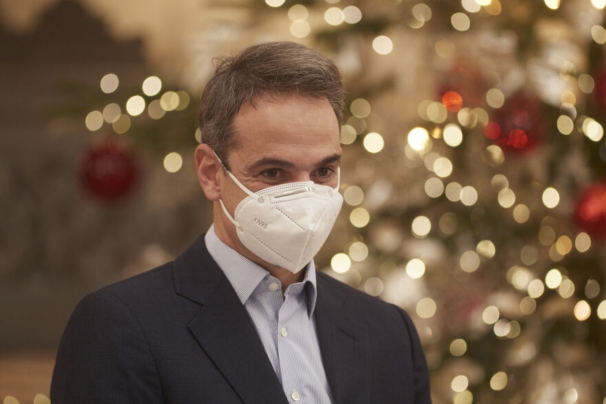 Μητσοτάκης σε μαθητές: Kάνουμε ό,τι περνάει από το χέρι μας για να επιστρέψετε μία ώρα νωρίτερα στις τάξεις σας