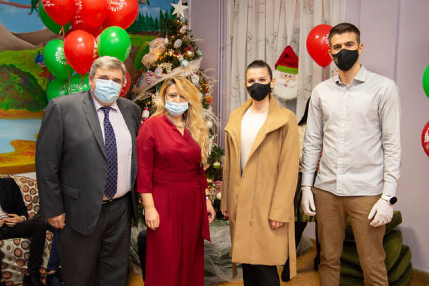 Η Πριγκίπισσα Αικατερίνη κοντά στα παιδιά της Στέγης Ανηλίκων Πειραιά «Καλός Ποιμένας» 