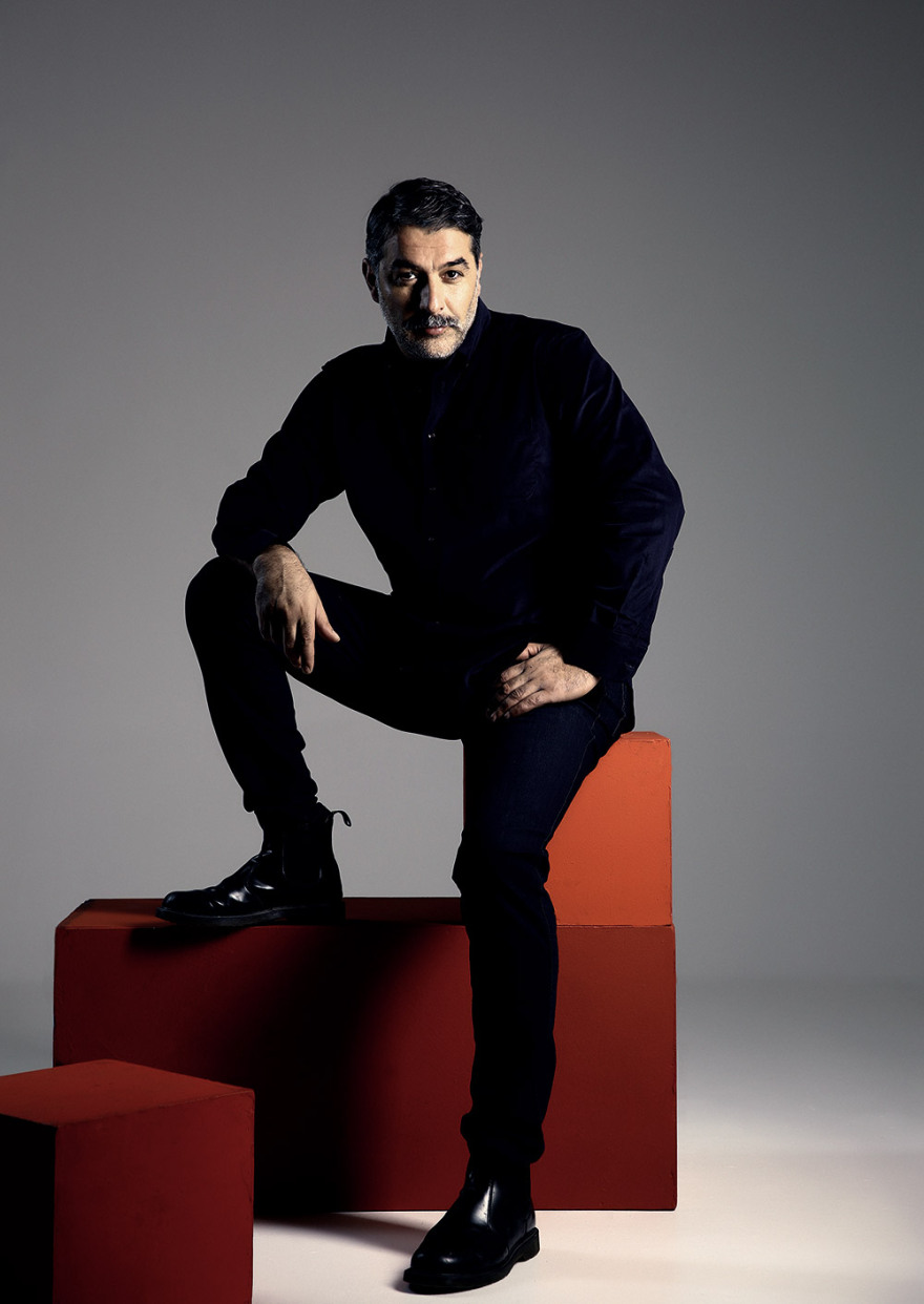 Βασίλης Μπισμπίκης: «Μου αρέσει να ζω τη ζωή μου στα άκρα»