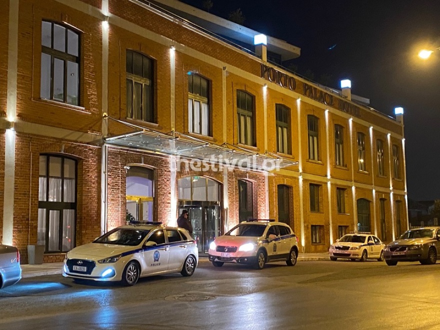 Στη Θεσσαλονίκη τα εμβόλια – Νωρίς το πρωί φθάνουν στην Αθήνα (βίντεο και φωτογραφίες)