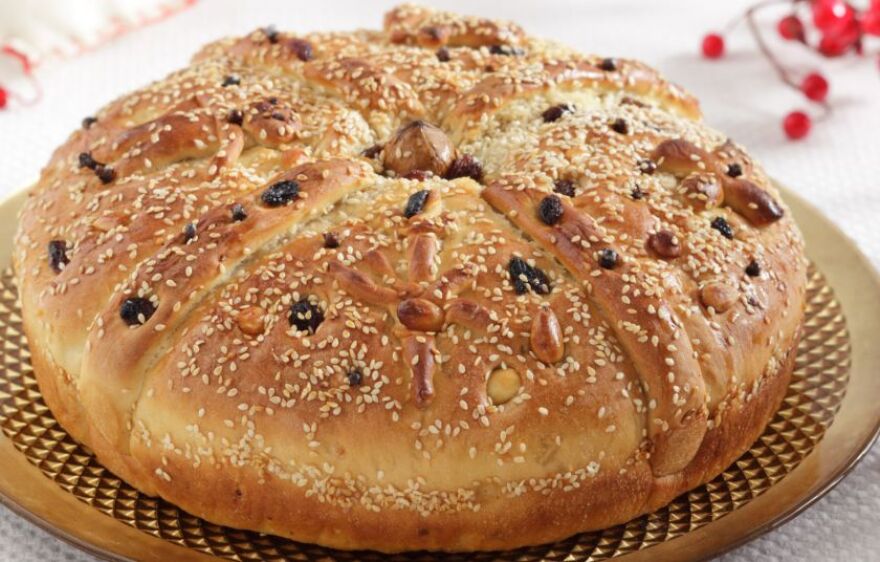 Χριστουγεννιάτικα έθιμα στην Ελλάδα: Πώς γιορτάζουν στην Πελοπόννησο και την Αιτωλοακαρνανία 