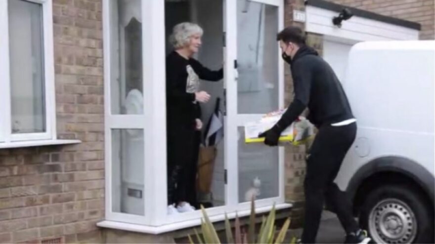 Στον «πλανήτη του ποδοσφαίρου»: Πώς πέρασαν τα Χριστούγεννα Ρονάλντο και Γουάντα Νάρα