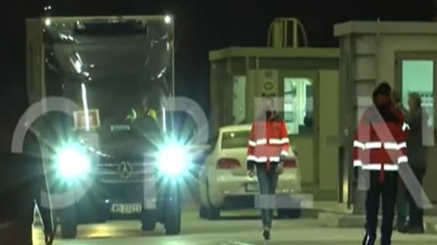 Κορωνοϊός: Έφτασαν στην Ελλάδα τα πρώτα εμβόλια