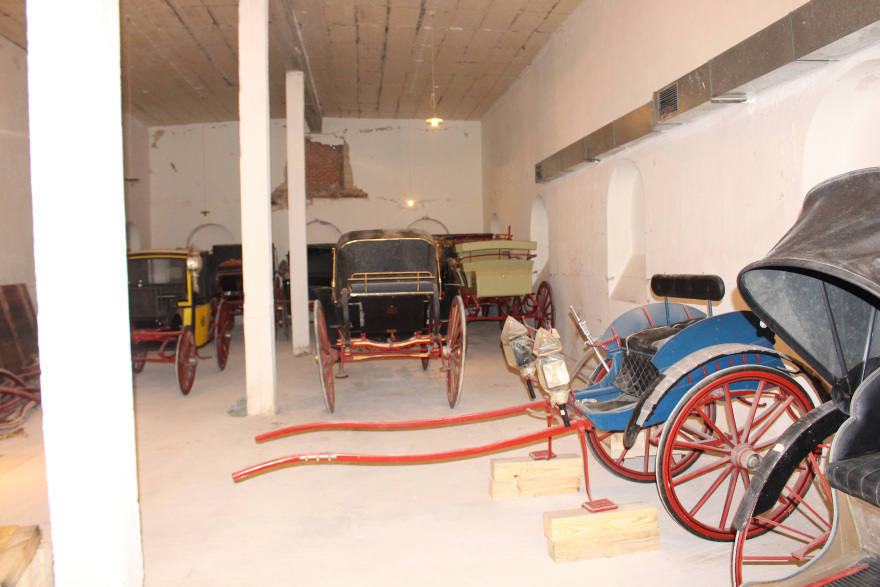 Τατόι: Μεταφέρθηκαν από τους στάβλους οι υπερπολυτελείς βασιλικές άμαξες – Δείτε βίντεο και εικόνες 