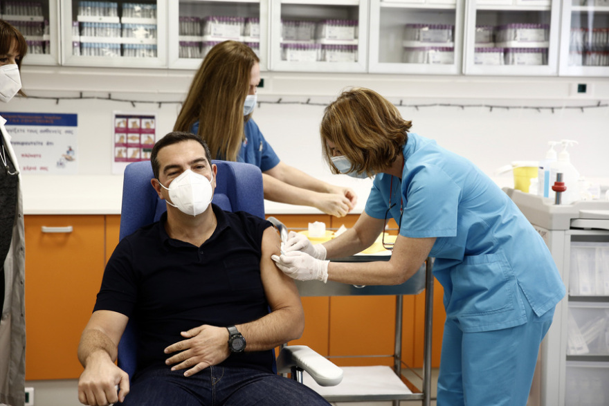 Εμβολιασμοί για τον κορωνοϊό: Εμβολιάστηκε ο Αλέξης Τσίπρας