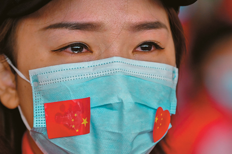 Τα 16 φωτογραφικά «κλικ» και οι ιστορίες που σημάδεψαν το  2020 