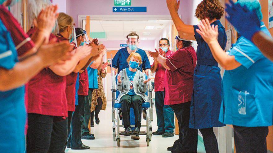 Τα 16 φωτογραφικά «κλικ» και οι ιστορίες που σημάδεψαν το  2020 