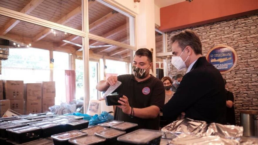 Ιδιοκτήτης ταβέρνας «Κρητικός»: «Πρώτη φορά πρωθυπουργός μού πλήρωσε τα λειτουργικά μου έξοδα» 