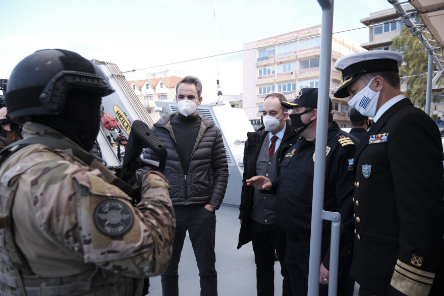 Μητσοτάκης από τη Λέσβο: Άνω του 80% η μείωση στις αφίξεις παράνομων μεταναστών - Το 2020 φυλάξαμε τα σύνορά μας