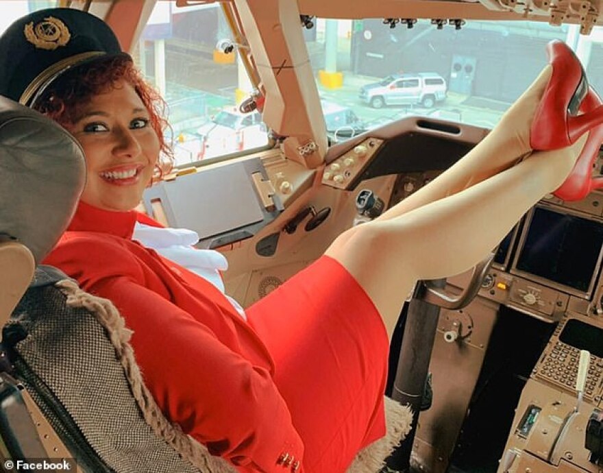 Η πιο άτυχη γυναίκα του 2020: Πέθανε ο πατέρας της από κορωνοϊό, απολύθηκε, της κάηκε το σπίτι και έμεινε άστεγη