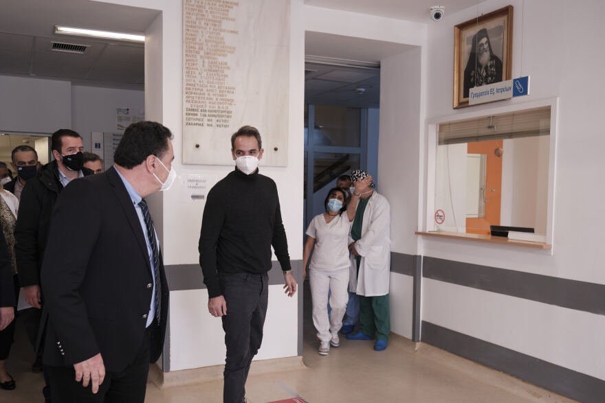 Μητσοτάκης για το εμβόλιο: Να πείσουμε τους επιφυλακτικούς - Έρχεται εκστρατεία πληροφόρησης