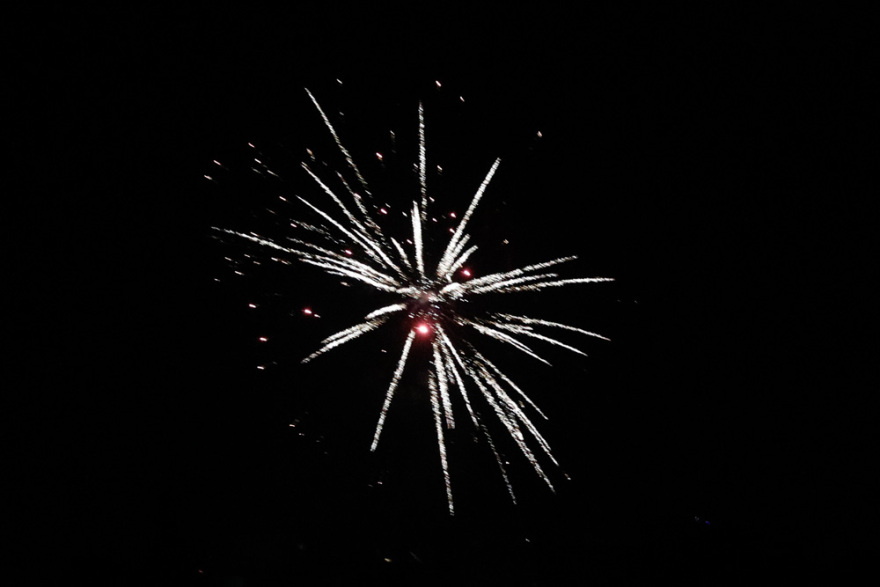 Κορωνοϊός: Ο πλανήτης γιόρτασε ήσυχα την έλευση του νέου έτους