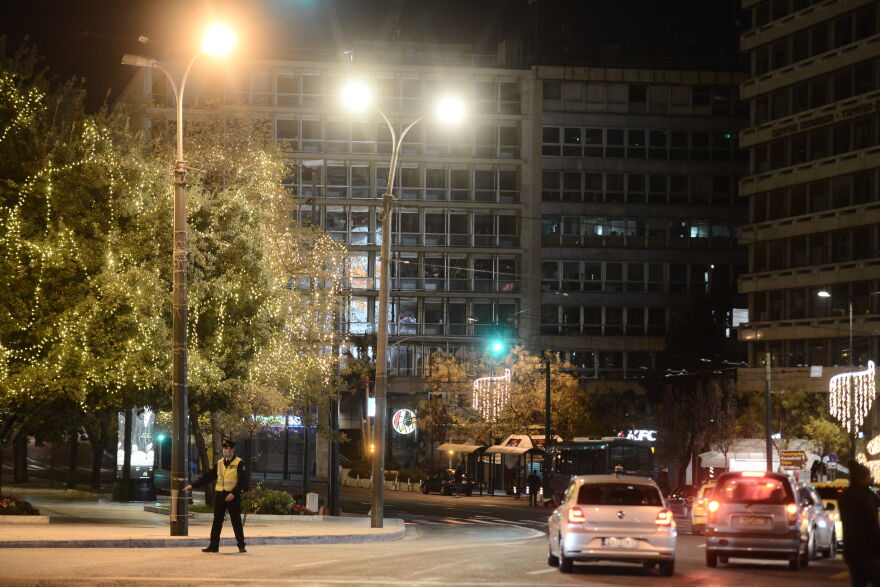 «Φρούριο» η Αθήνα την παραμονή Πρωτοχρονιάς - Αδειοι οι δρόμοι στο κέντρο