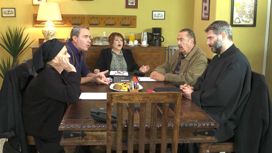 ΕΡΤ: «Χαιρέτα μου τον Πλάτανο» Spoiler - Αναπάντεχες αφίξεις και ανατροπές στα επεισόδια της ερχόμενης εβδομάδας