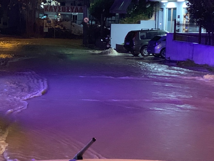 Κακοκαιρία: Πολλά προβλήματα στην Αττική, Σέρρες, Ήπειρο, Θεσσαλία - Ποιες περιοχές θα επηρεαστούν τη νύχτα