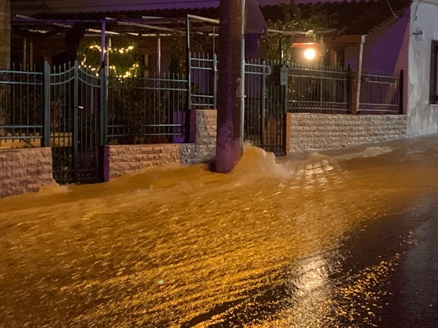 Κακοκαιρία: Πολλά προβλήματα στην Αττική, Σέρρες, Ήπειρο, Θεσσαλία - Ποιες περιοχές θα επηρεαστούν τη νύχτα