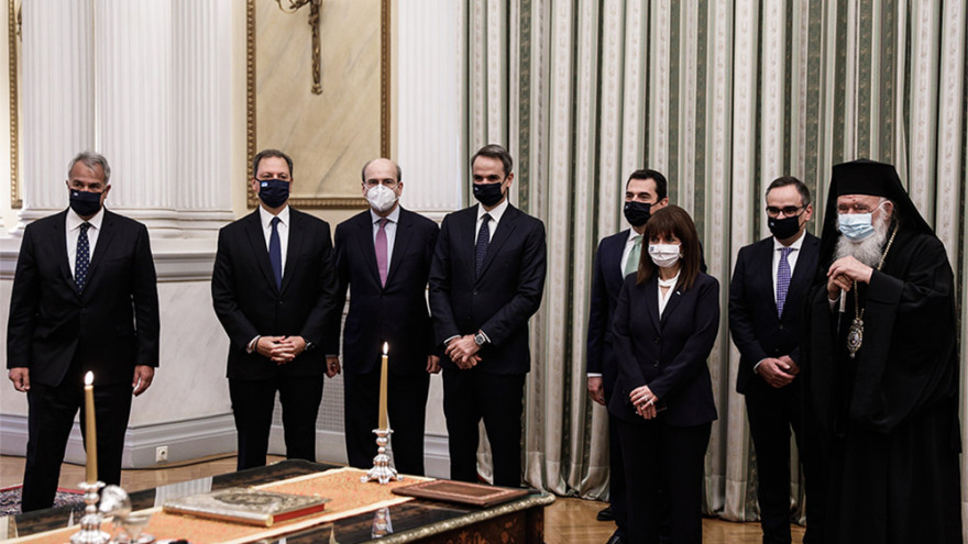 Σε τρεις δόσεις η ορκωμοσία υπουργών και υφυπουργών: Τα rapid test και ο πολιτικός όρκος