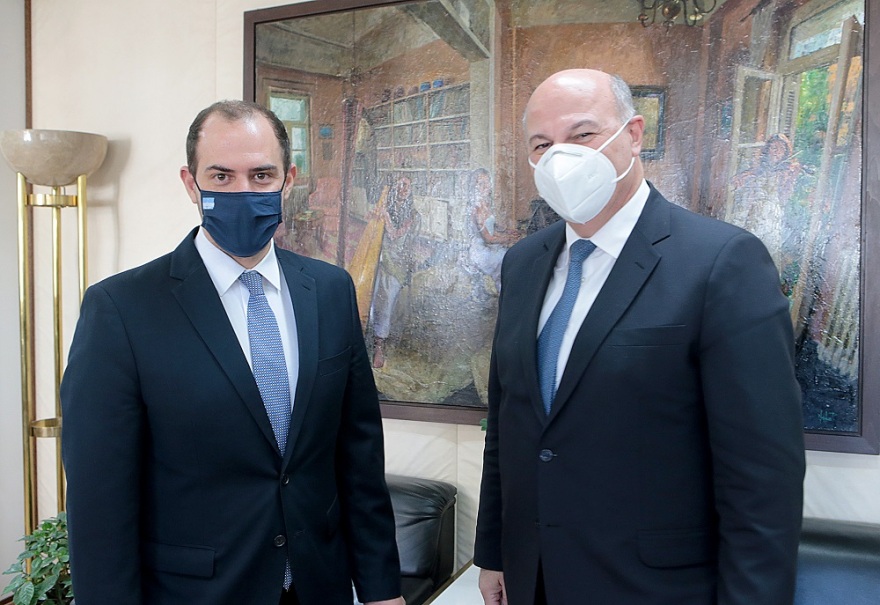 Ανασχηματισμός: Θερμή υποδοχή Τσιάρα στο νέο υφυπουργό Δικαιοσύνης Γιώργο Κώτσηρα