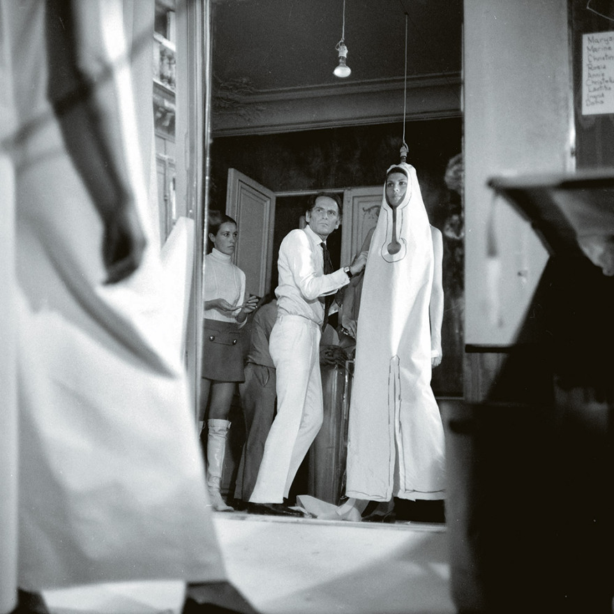 Πιερ Καρντέν (1922-2020): Ο θεός της μόδας που «περιφρόνησε» τη γυναίκα 