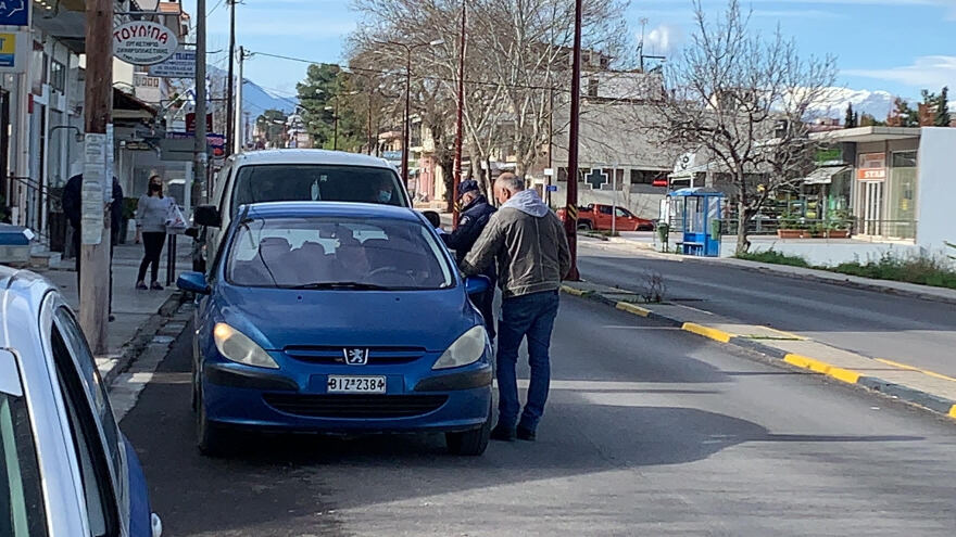 Κορωνοϊός: Πόλη «φάντασμα» η Αλίαρτος - Οι κηδείες και ο συνωστισμός στα σπίτια οδήγησαν στο ολικό lockdown 