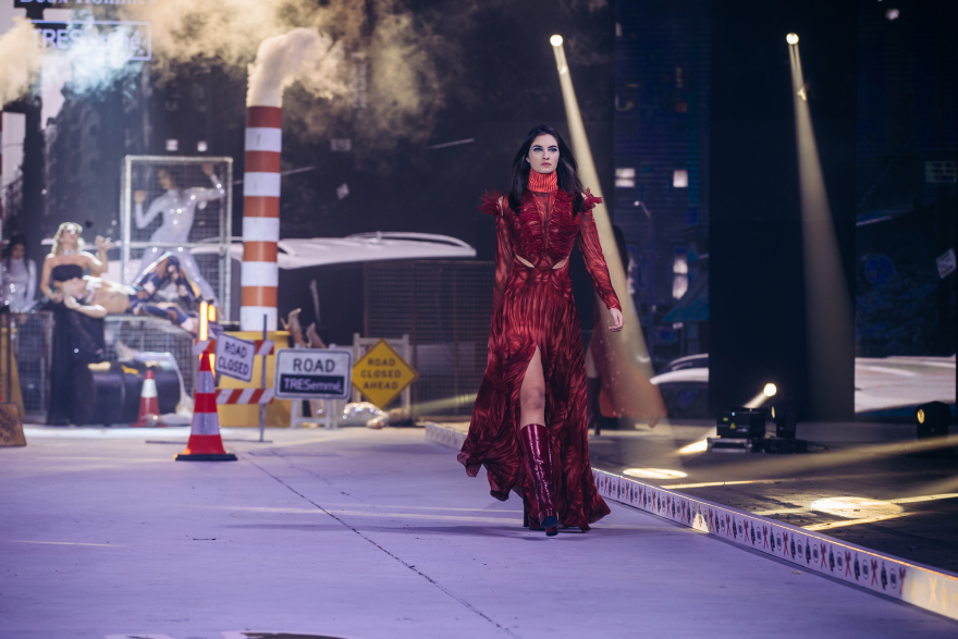 MADWALK 2020: Ο μοναδικός θεσμός που ενώνει τη μουσική με τη μόδα - Φωτογραφίες