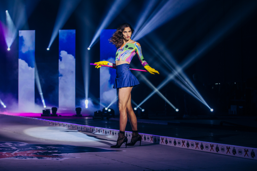 MADWALK 2020: Ο μοναδικός θεσμός που ενώνει τη μουσική με τη μόδα - Φωτογραφίες