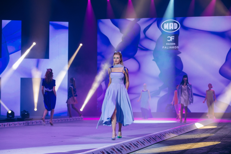 MADWALK 2020: Ο μοναδικός θεσμός που ενώνει τη μουσική με τη μόδα - Φωτογραφίες