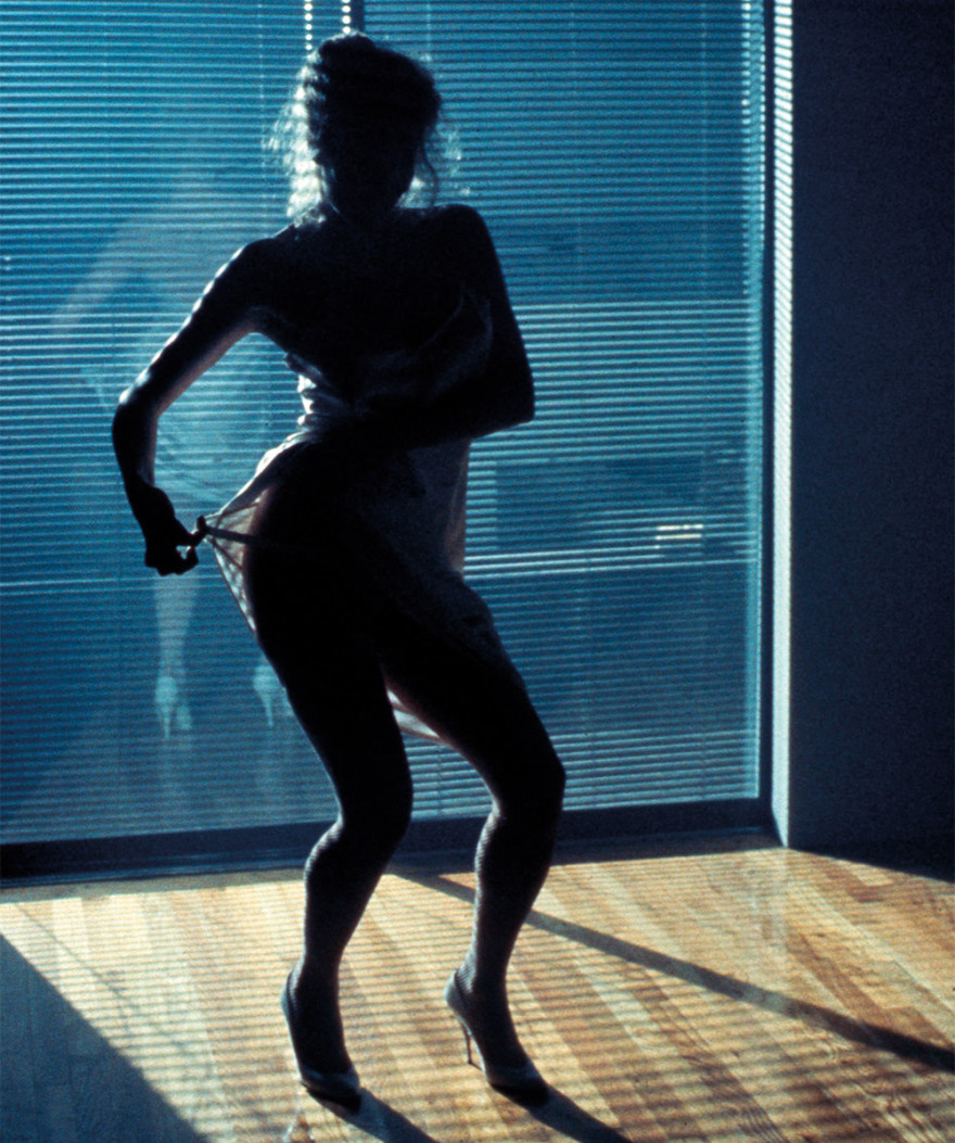 Μοντέρνα Λυσιστράτη η Κιμ Μπέισινγκερ - Το σύμβολο του σεξ που αποκήρυξε το στερεότυπο της γυναίκας