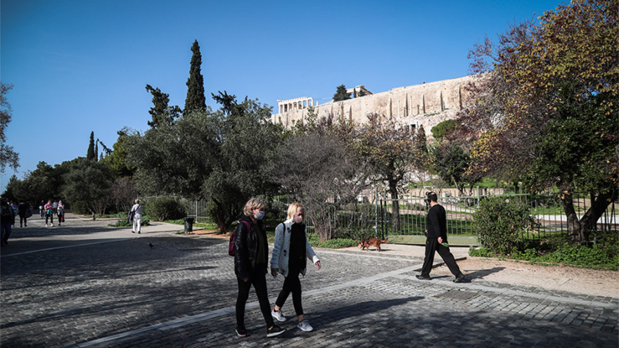 Καβούρι- Βουλιαγμένη: Ποιο lockdown; - Χαμός στις παραλίες 