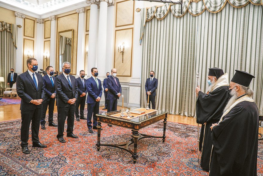 Τρία νέα νομοσχέδια: Αλλαγές σε προσλήψεις, συντάξεις και Πανελλαδικές