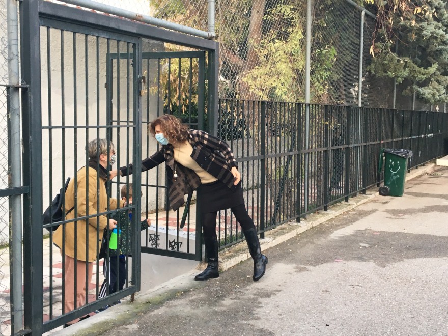 Σχολεία: Με μέτρα προστασίας το πρώτο κουδούνι σε δημοτικά και νηπιαγωγεία 