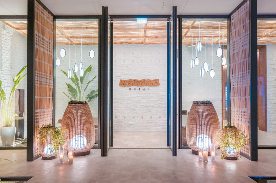 «Nammos Dubai»: Το «success story» του Εμιράτου έχει... άρωμα Μυκόνου
